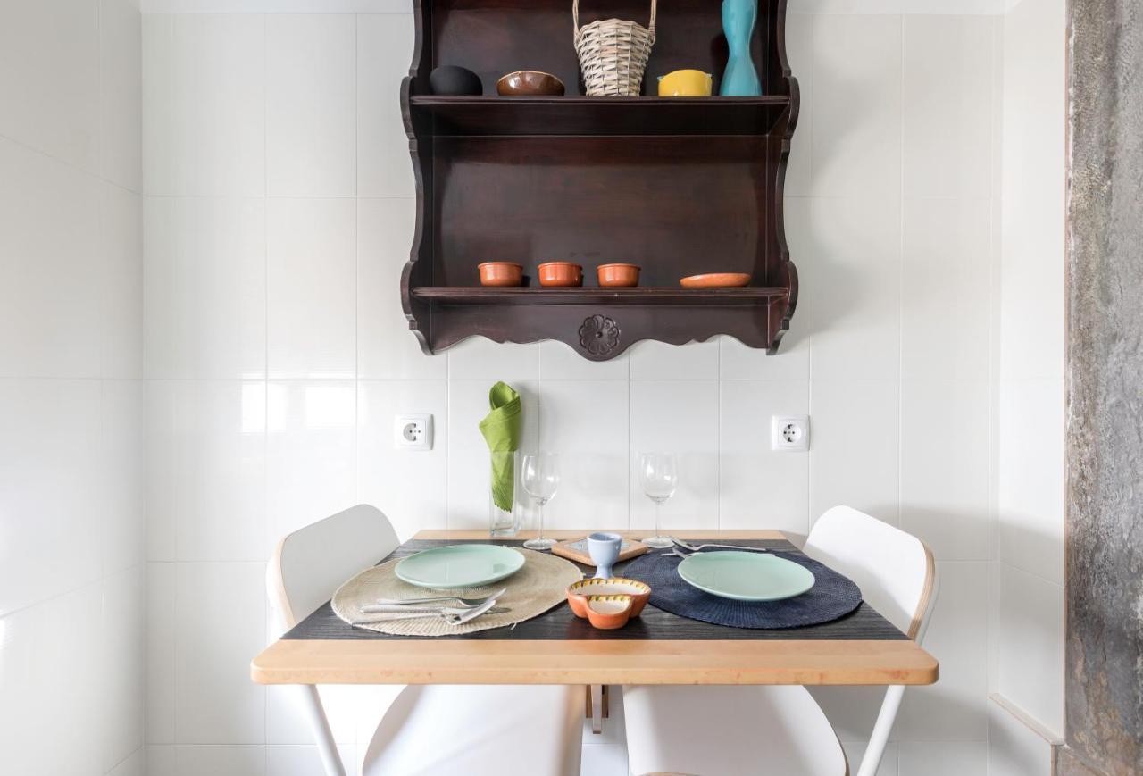Apartment Charming In A 19th Century Building Lissabon